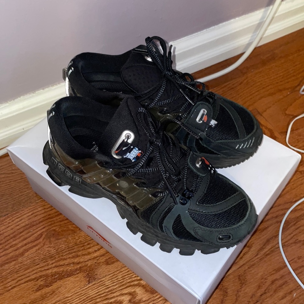 Li-Ning sneakers